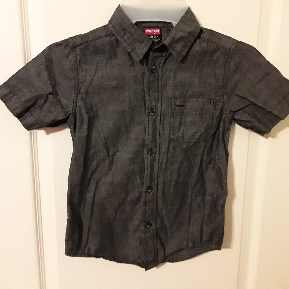 Boy's Dark Blue Wrangler Button Down Shirt - Size S (6/7)